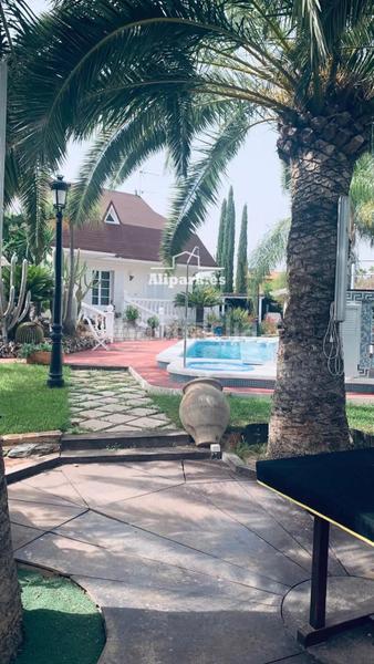 Foto e3130d9f-9dbc-41d6-b5f7-3e4877efca1b. Chalet avec chauffage parking piscine dans Sol y Luz Sant Vicent del Raspeig