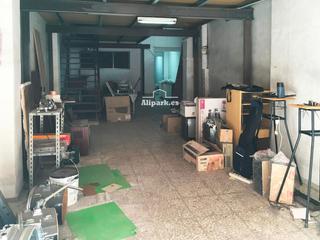 Locale commerciale  Grado. Local de 2 plantas para reformar en la florida