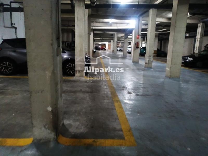 Foto 58490634-2338-476c-8070-b6dc308b1d8b. Parking voiture dans Benalúa Alicante