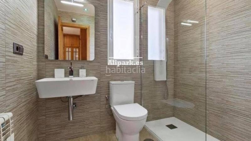 Foto 42ca0bcf-e787-4d6b-a7aa-1b31d3bc4f5b. Casa adossada amb calefacció aparcament piscina a Mutxamel