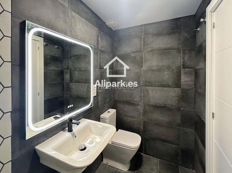 Foto b4331903-b797-479d-bad7-4ce95a6bcfd6. Piso estrena piso en carolinas con licencia turística en Alicante