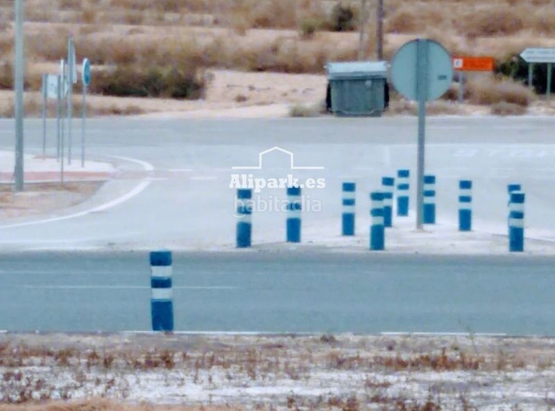 Foto a875e1c0-1c5f-45c1-a18f-3728739354a4. Finca rústica a El Bacarot Alicante