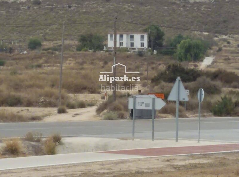 Foto fb4daef4-9efc-4dcc-918f-d9eaafb411a4. Finca rústica a El Bacarot Alicante