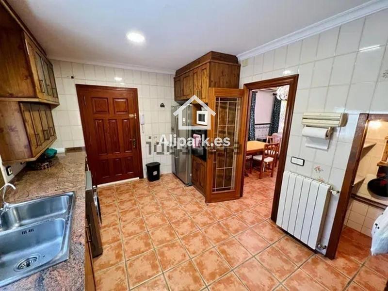 Foto 3e1ad631-3904-4a84-990a-811ab8c185a7. Chalet mit parking pool in Villafranqueza Alicante