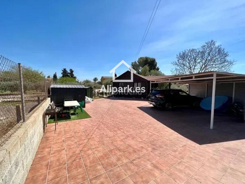 Foto d05d5f37-d594-4121-9d89-19edad23eafa. Chalet mit parking pool in Villafranqueza Alicante