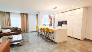 Affitto Appartamento  Pintor aparicio. Exclusivo piso céntrico, 3 dormitorios