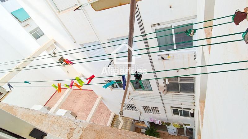 Foto b7483e93-ead5-44a8-8a5a-0f39f1bbe54c. Alquiler piso exclusivo piso céntrico, 3 dormitorios en Alicante