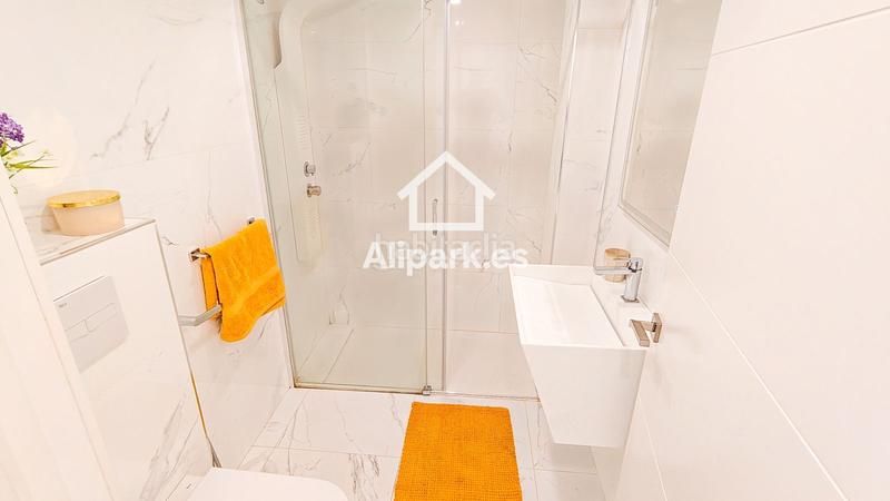 Foto 8d7cffea-059b-4c05-8433-75849168c29f. Rent flat in Ensanche-Diputación Alicante