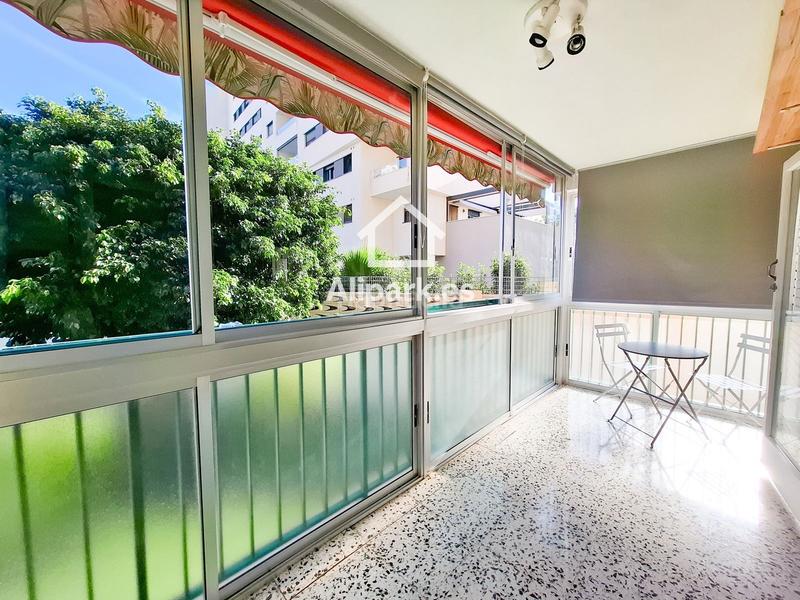 Foto a5a9df2a-e8e3-4f5b-bc47-b47b310c02cc. Pis amb piscina a PAU 5 Alicante