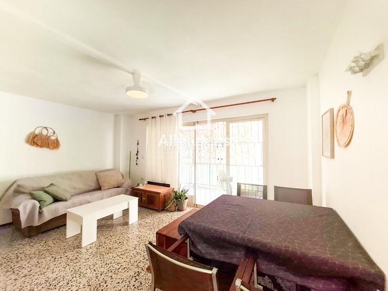 Foto da9a5437-a5f9-4c88-8266-004a9147a2a5. Pis amb piscina a PAU 5 Alicante