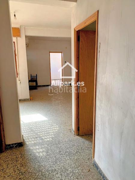 Foto dafbe1bb-33c6-4aa3-8bd5-40d4f54ab598. Piso  con potencial en font dolça alcoy en Zona Nord Alcoi