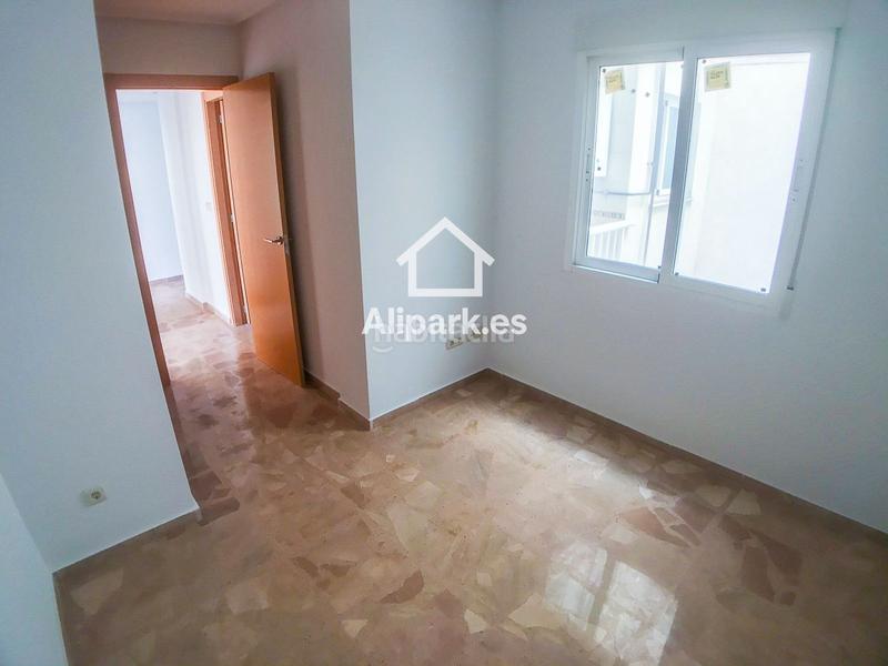 Foto 34fb8fd2-0f9e-4780-9b86-9ce745e9c099. Appartement avec chauffage parking dans San Antón Alicante