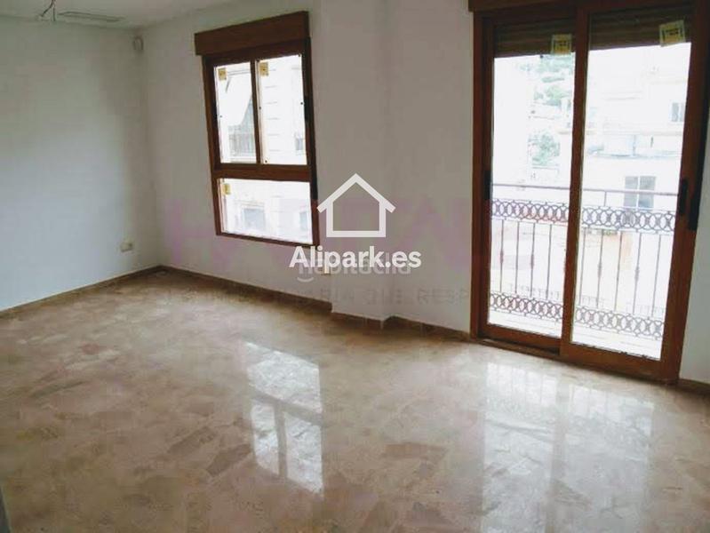 Foto 84a2851f-6ff5-433f-b5d5-30107bc9d175. Appartement avec chauffage parking dans San Antón Alicante