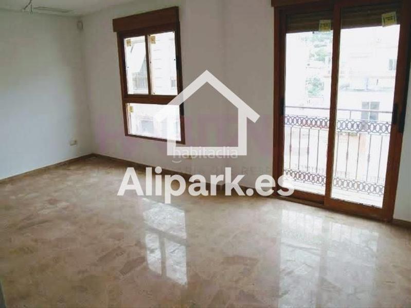 Foto 9f050f08-b4bc-4ee5-af1d-df86c0c3df75. Appartement avec chauffage parking dans San Antón Alicante