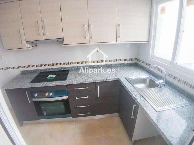 Foto b184d6d1-0fb0-4b84-b152-d953c75f5a09. Appartement avec chauffage parking dans San Antón Alicante