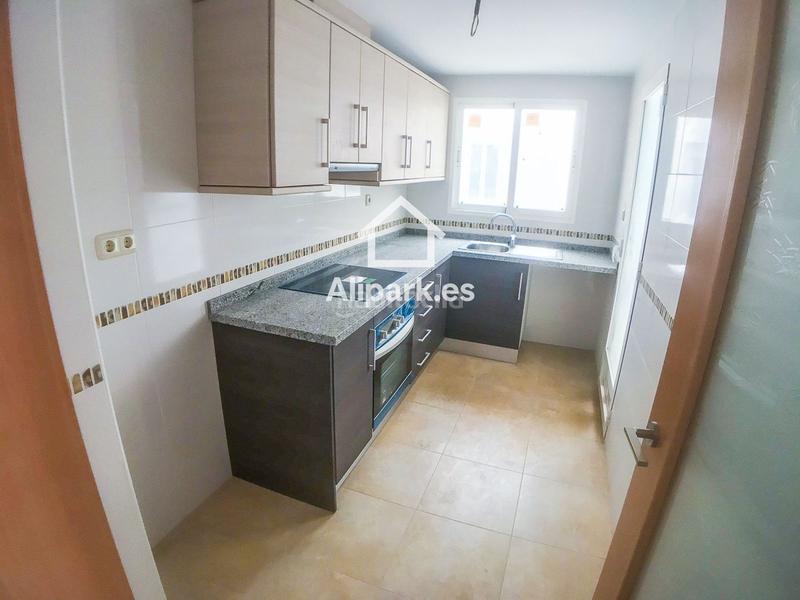 Foto b2538c53-8b64-4410-8030-5f806cca088a. Appartement avec chauffage parking dans San Antón Alicante