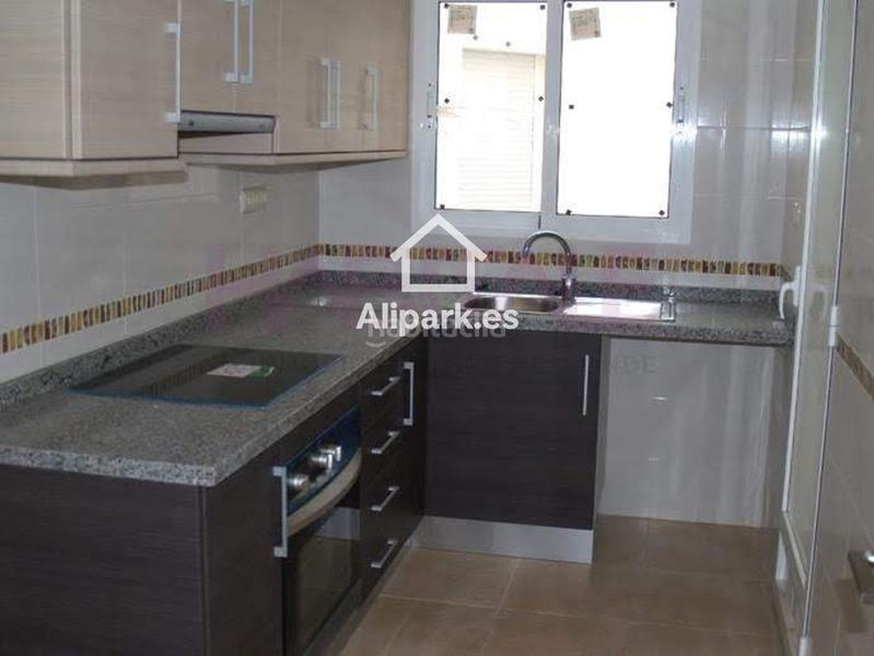 Foto fc42f1bb-b15d-4f05-b2ce-fb18607ce4b1. Appartement avec chauffage parking dans San Antón Alicante