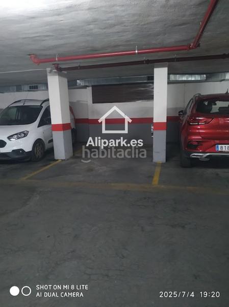 Foto 4fa1be7f-2727-4c68-a2d4-9f66d3644633. Parking voiture dans astronomo comas sola 2 dans Florida Baja Alicante