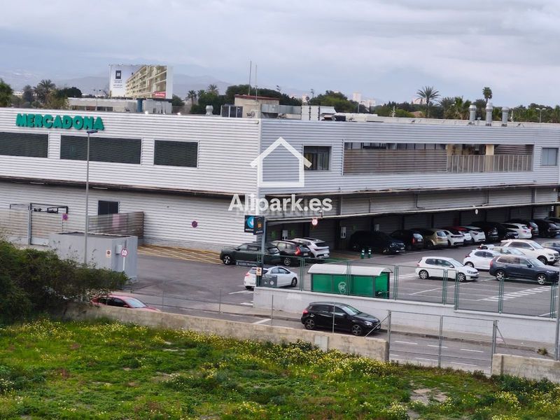 Foto 1cc8f33d-6eaf-4c7a-aec3-316241065014. Pis amb aparcament a Albufereta Alicante