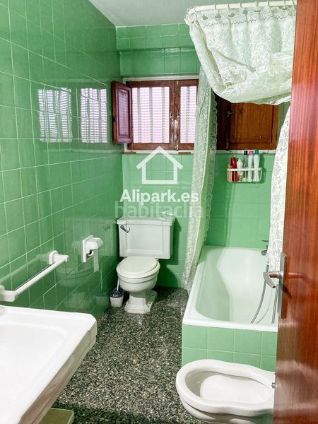 Foto 8d9525ce-a9ee-4d62-92ce-bd192b45bd54. Pis amb aparcament a Albufereta Alicante