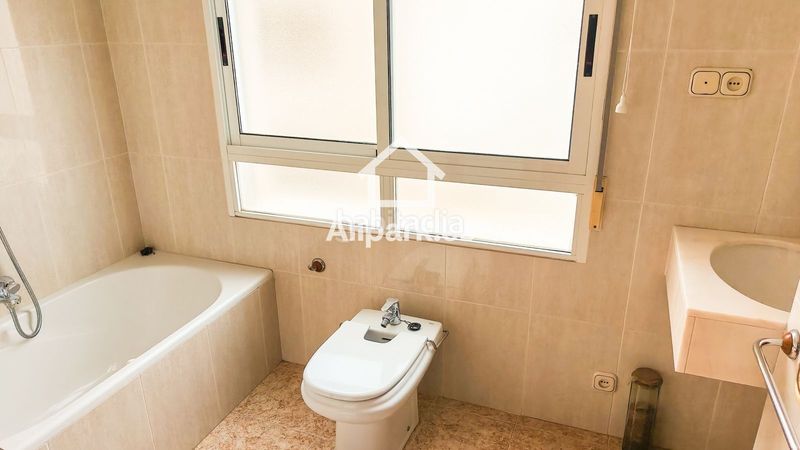 Foto b5b25974-bd0d-48c4-9ade-7e3d18579029. Pis a Barrio del Centro Alicante