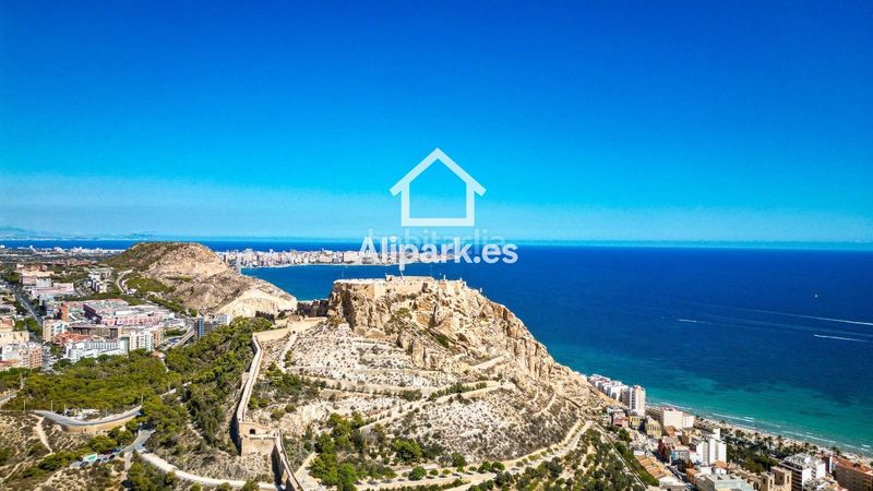 Foto b698d374-52f9-457c-b4a9-5013b7e837c3. Pis a Barrio del Centro Alicante
