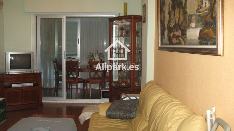 Foto 1d78eebc-2947-4aab-a443-40a2a1d2b2d1. Pis amb piscina a Alipark Alicante