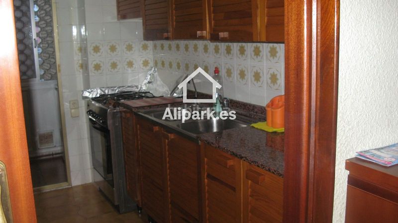 Foto 5d7625bc-621d-493b-a01a-56ffe8c27a20. Pis amb piscina a Alipark Alicante