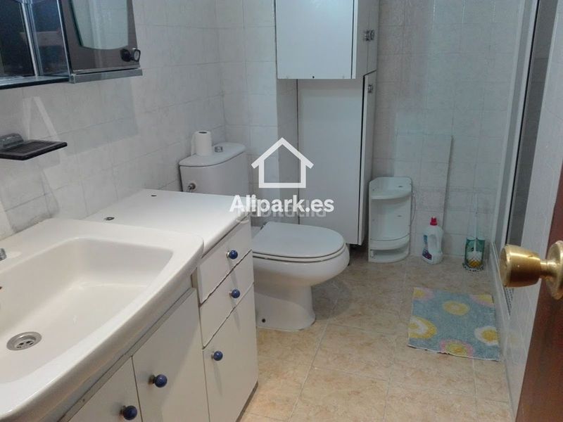 Foto cba6e9e5-4d78-4b83-8f2c-ca47851bd9e5. Pis amb piscina a Alipark Alicante