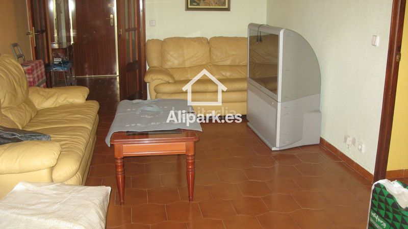 Foto d4b2ce42-0c1a-4de5-a362-d9309309469c. Pis amb piscina a Alipark Alicante