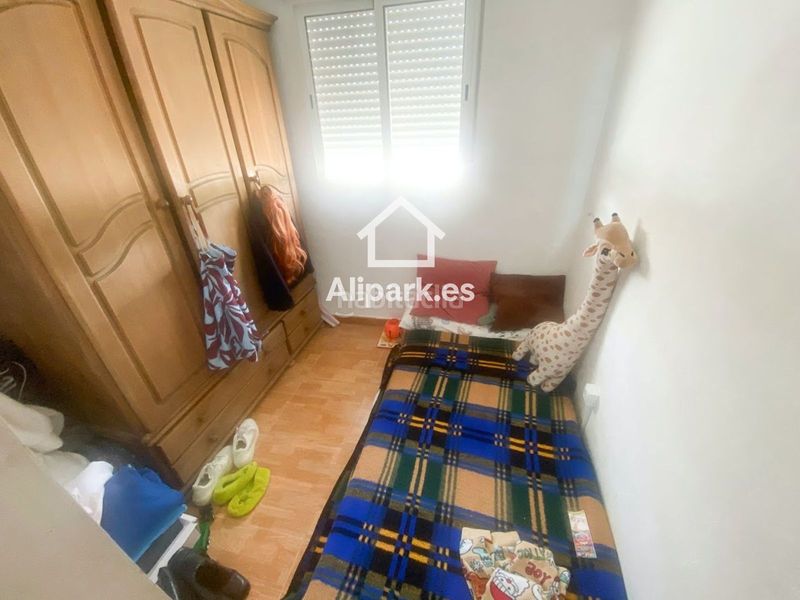 Foto dd223983-f483-46c7-a1a0-977cebd715c0. Xalet amb aparcament a Novelda