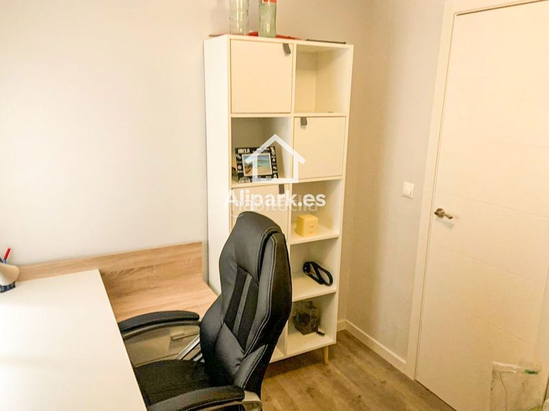 Foto 2ae4eb56-ae03-4d8b-ba3e-9b77acb1697d. Pis amb aparcament a San Blas Alicante