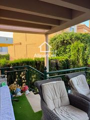 Casa adossada  Palau. Chalet pareado en nou nazaret frank espinós san juan alicante