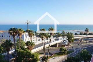 Rent Flat  Denia. Luz y vistas excepcionales en raval roig