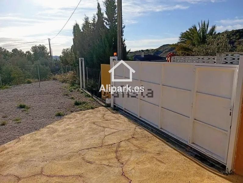 Foto 512afb2c-ada9-4366-b4b8-e108c8653d16. Xalet amb aparcament piscina a Rebolledo Alicante