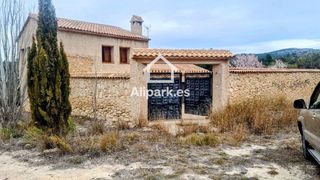 Xalet  Partida fontabret. Finca rústica chalet masía  en biar  30 hectáreas en plena sierr