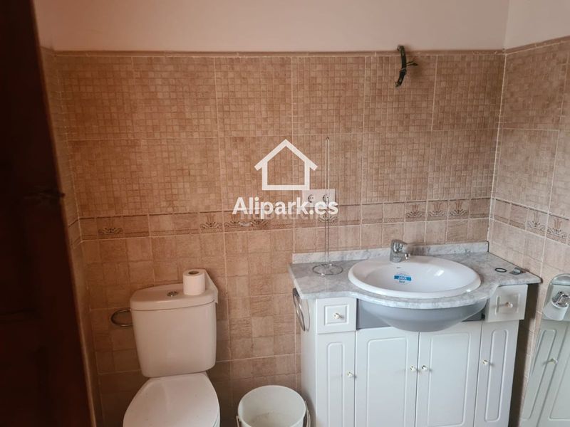 Foto a7954851-aa21-4bea-84d8-9e530da3e9e8. Xalet a Biar