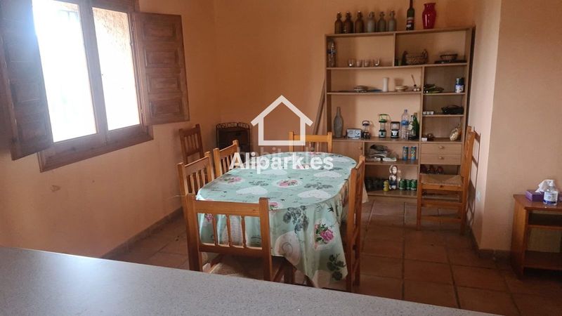 Foto e6dcd246-f835-4256-af54-b23928f69dbf. Xalet a Biar