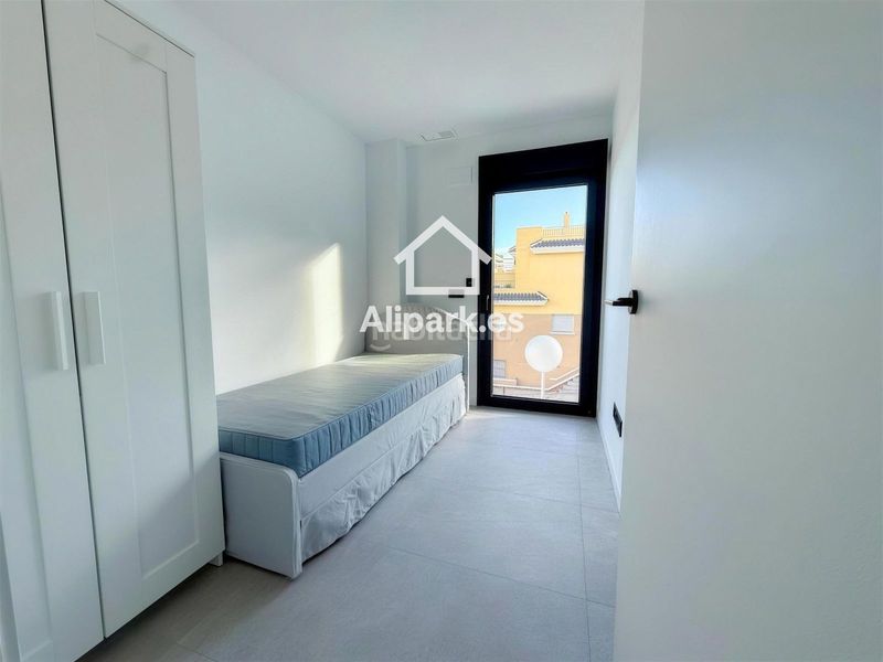 Foto 79e5c95f-51ac-4948-9256-aa2031096aaa. Flat with heating parking pool in Valle del Sol Mutxamel