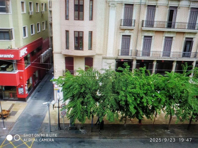 Foto f44143a4-d4ac-405f-a228-e28752dea90c. Pis a Barrio del Centro Alicante