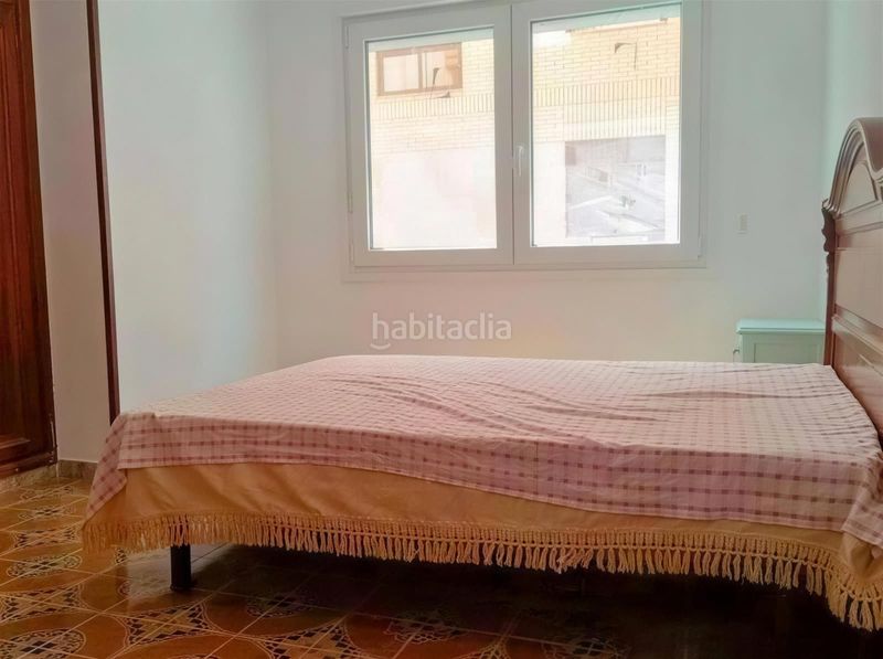 Foto c16c92a8-e195-4eb0-ae73-7d240dc8a00e. Pis a Barrio del Centro Alicante