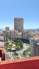Pis  Avenida general marva. Piso con terraza en mercado, alicante