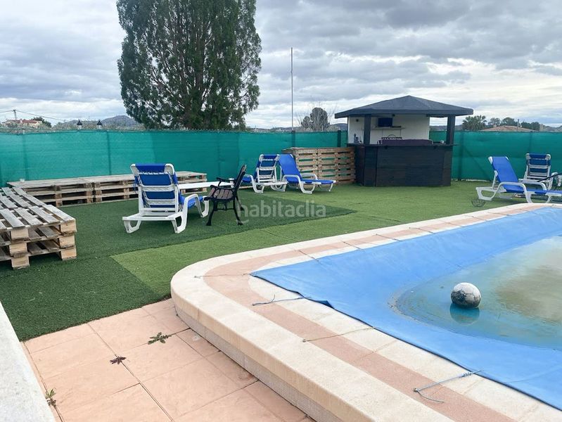 Foto 88490cb7-7eed-4c08-857a-83020f5a323d. Xalet amb aparcament piscina a Novelda