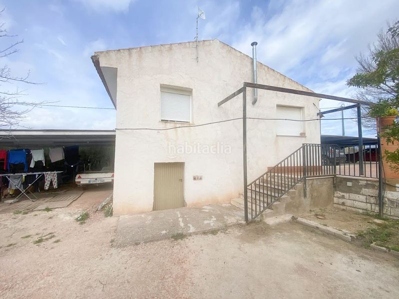 Foto b25f308e-0d1d-4a26-9a87-b4f42b389817. Xalet amb aparcament piscina a Novelda