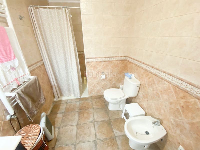 Foto d16f43b1-0bc4-4984-a011-e4d2d0883f32. Xalet amb aparcament piscina a Novelda