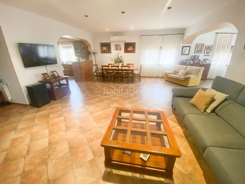 Foto e6acc5b0-56df-434a-a118-ecfac25eade4. Xalet amb aparcament piscina a Novelda