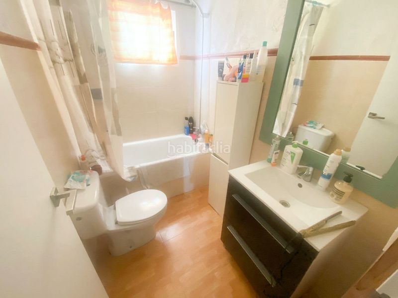 Foto f50119ae-5f26-4ce2-996f-0e2e77378f3f. Xalet amb aparcament piscina a Novelda
