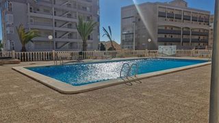 Ground floor in Calle de las Islas Baleares 40