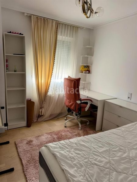Foto e26f5cd4-b11e-4af4-8586-e52c7e162a34. Casa adossada amb calefacció aparcament piscina a San Juan de Alicante