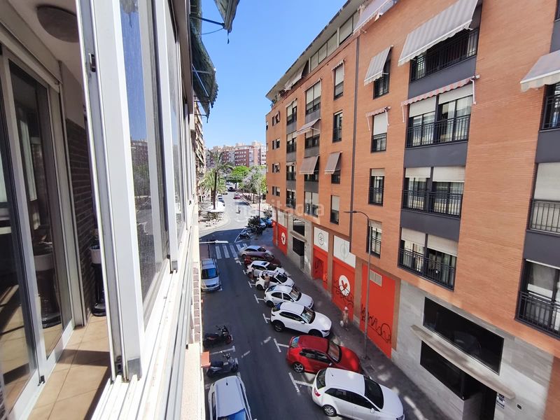 Foto d46f0bba-b618-43b2-be5c-1a3f5f4f7f93. Pis a Campoamor Alicante